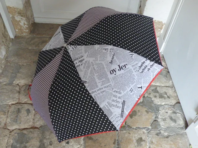 Mixed Black & White – Red Bias